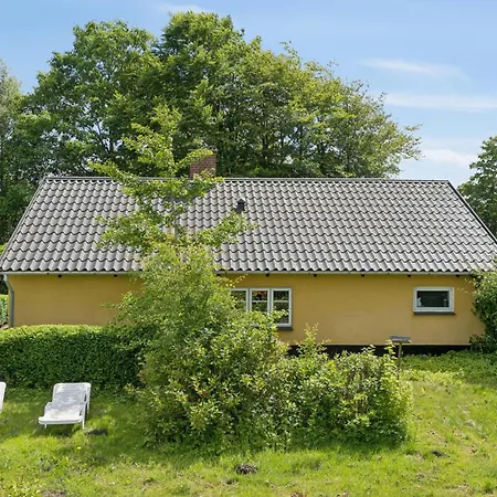 Idyllic Old With Ceilings * Bredebro